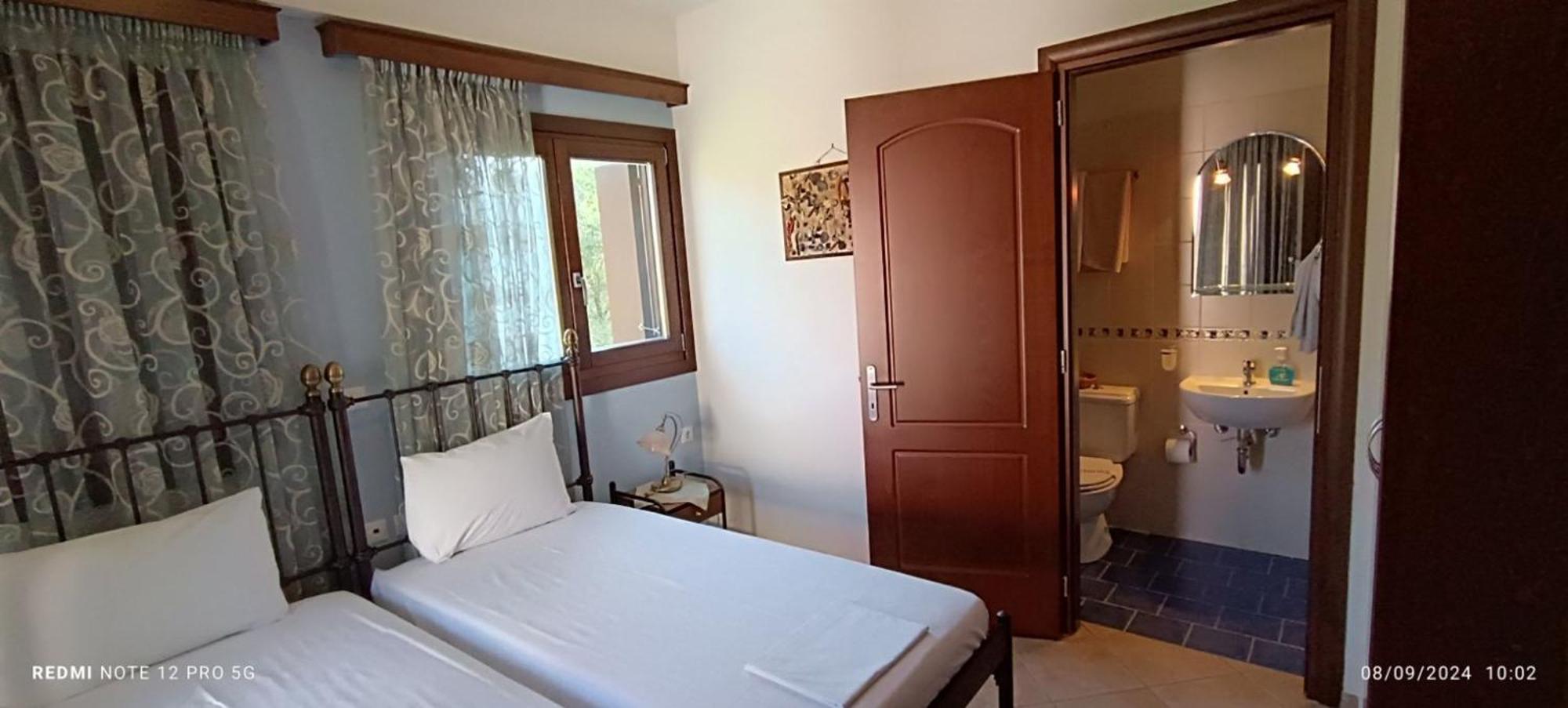 Evinos Village Resort Gefira Mpania Exterior photo